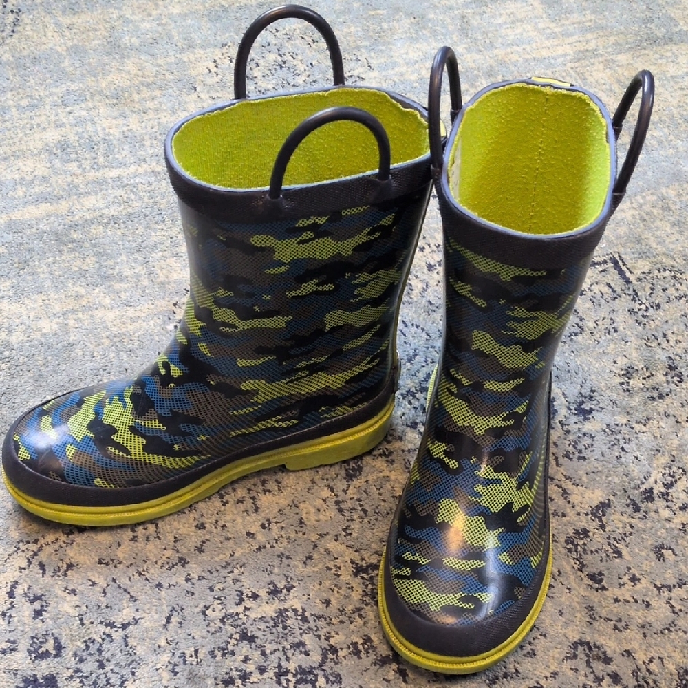 Kids Camouflage Rain Boots with Neon Green Accents
